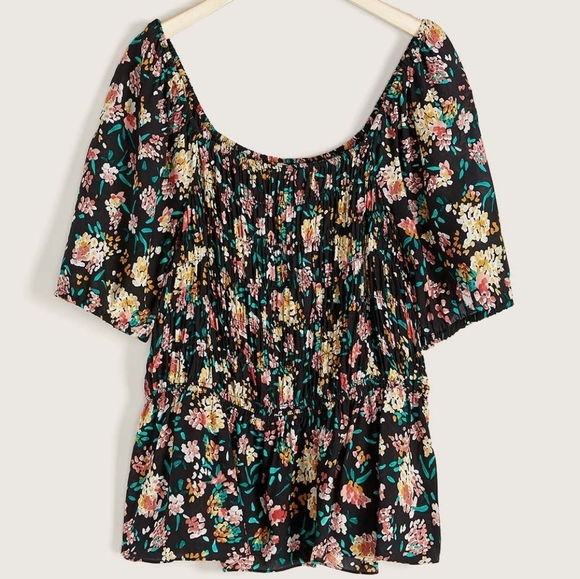 NWT Balloon Sleeve Blouse - Picture 5 of 5